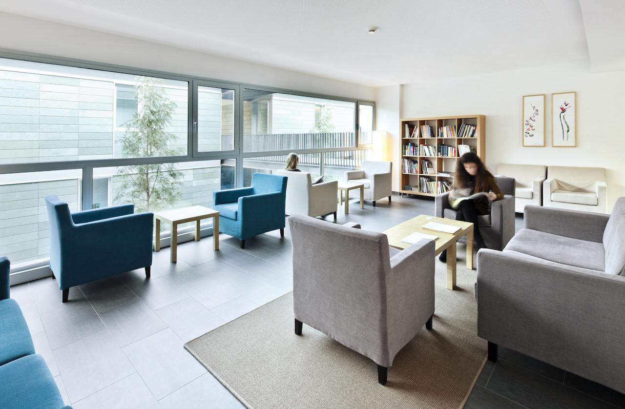 Апартаменты Residencia Universitaria Sarria Барселона Экстерьер фото
